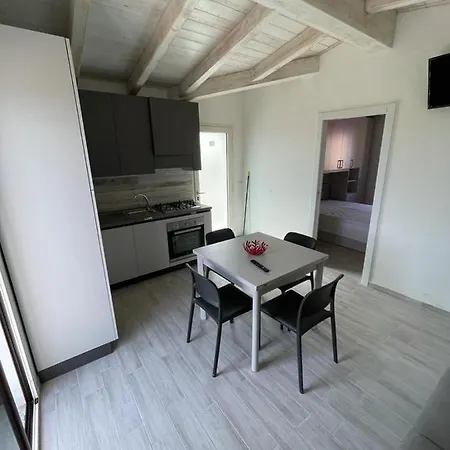 Nuovo Bilocale Con Terrazza, Apartment *